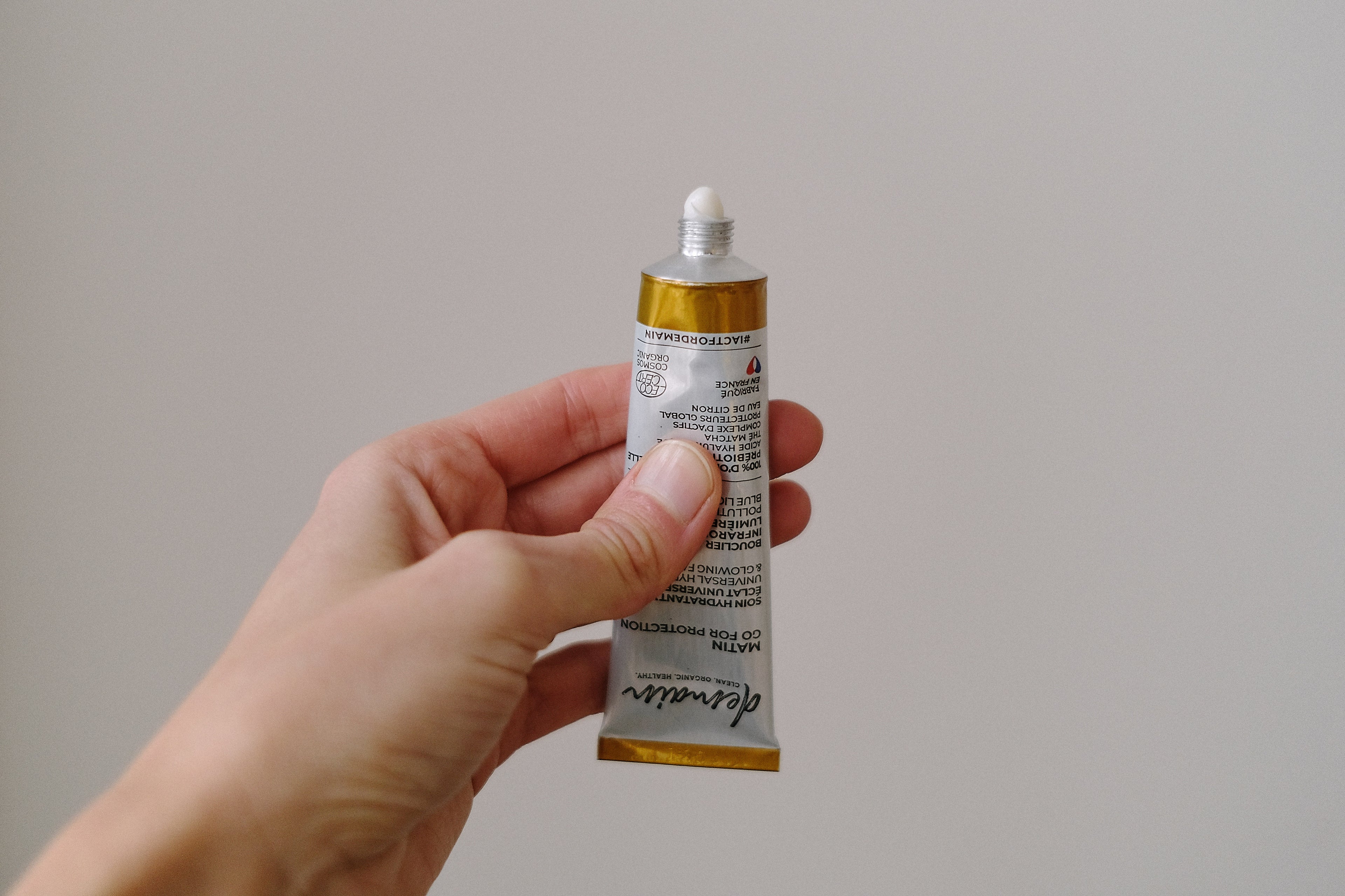 Face Oils vs Face Creams Which Are Better? Nuvola