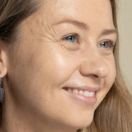 Uoga Uoga Special Agent concealer swatch in shade 003 on cheek