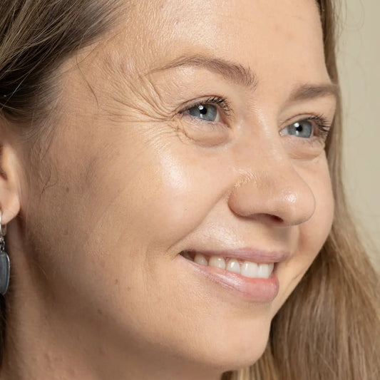 Uoga Uoga Special Agent concealer swatch in shade 003 on cheek