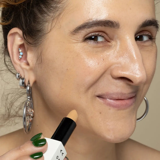 Uoga Uoga Special Agent concealer swatch in shade 004 on cheek 