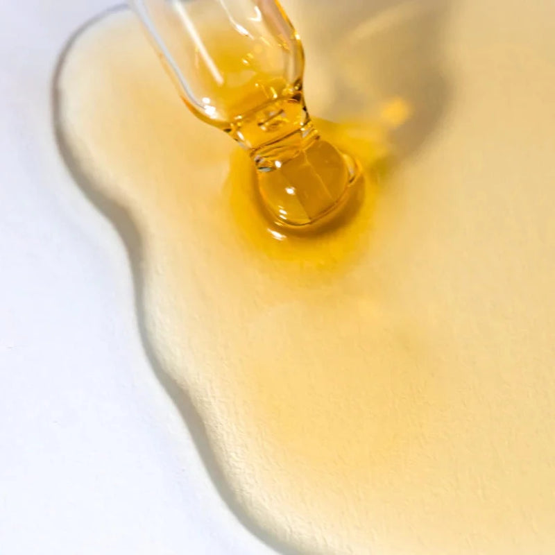 Sculpt and Glow Face Oil texture by Demain Beauty 